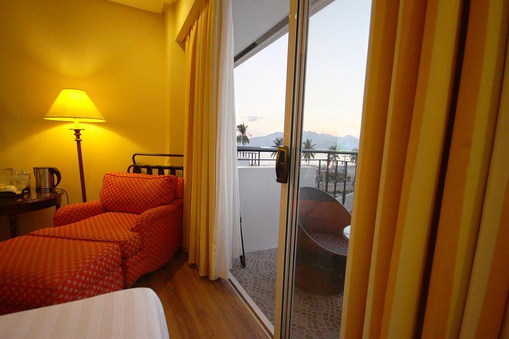 Court Meridian Hotel & Suites Olongapo Luaran gambar