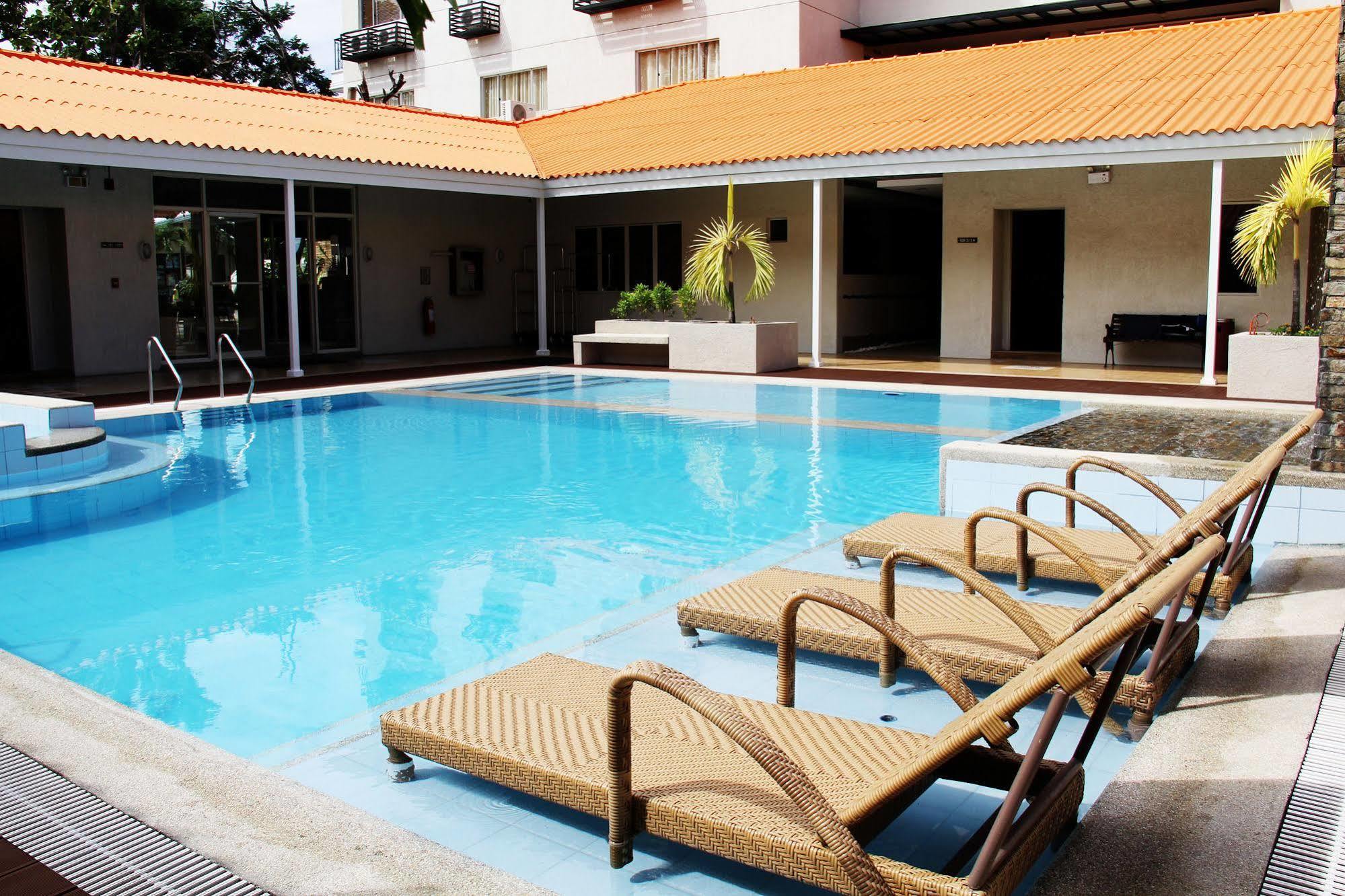 Court Meridian Hotel & Suites Olongapo Luaran gambar
